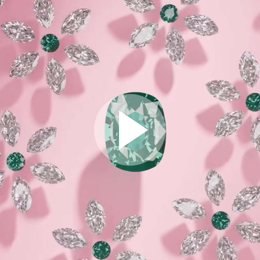 <p>پس از طراحی مدل&zwnj;های سه&zwnj;بعدی، گام بعدی ترکیب این مدل&zwnj;ها با داستان هر محصول بود. هر قطعه جواهر یک بخش از داستان را روایت می&zwnj;کند و باید با 3D و موشن&zwnj;های جذاب به&zwnj;طور خلاقانه ترکیب می&zwnj;شد تا مفاهیم به&zwnj;صورت هنری و معنادار به تماشاگر منتقل شوند. این روش به ما این امکان را داد که با استفاده از ترکیب هنر سه&zwnj;بعدی و موشن گرافیک، تجربه&zwnj;ای منحصر به فرد و جذاب را برای معرفی محصولات حانیه بسازیم که هم داستان&zwnj;گوی برند باشد و هم جذابیت بصری بالایی داشته باشد.</p>
